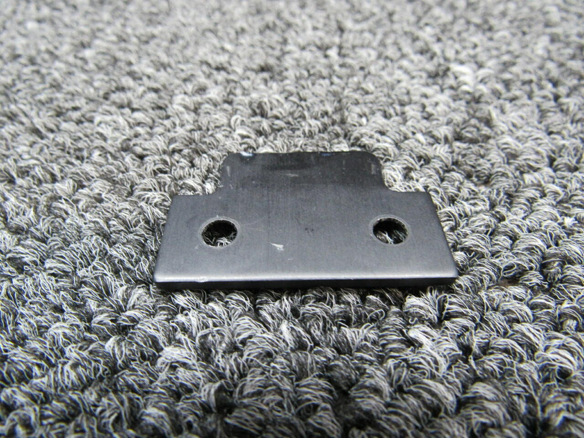 Cirrus 20307-002 Cirrus SR22T Baggage Door Lock Catch Hours 695.5
