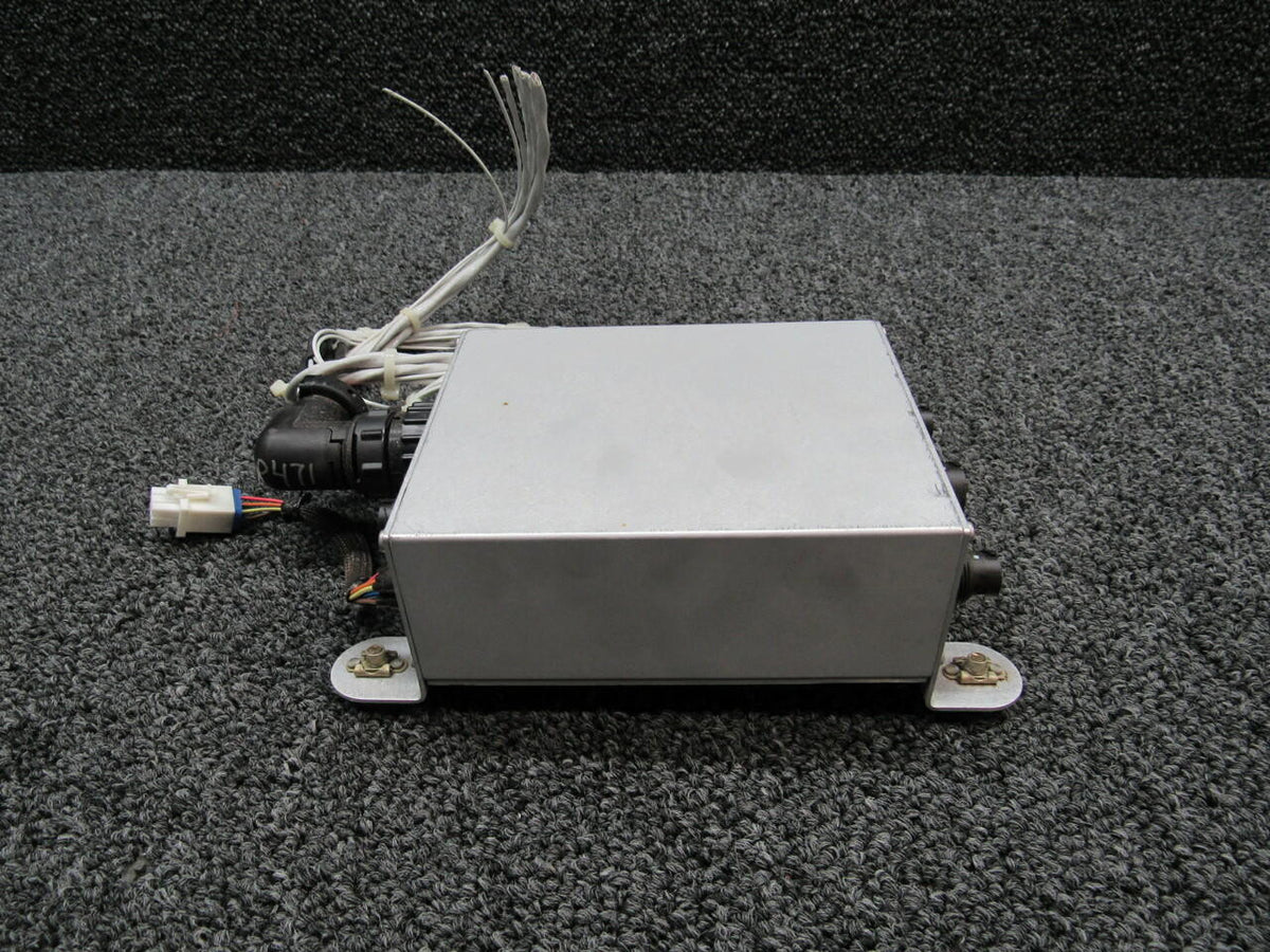 Whelen 01-0771970-R0 USE 71970R0 Cirrus SR22T Whelen Power Supply Volts 28