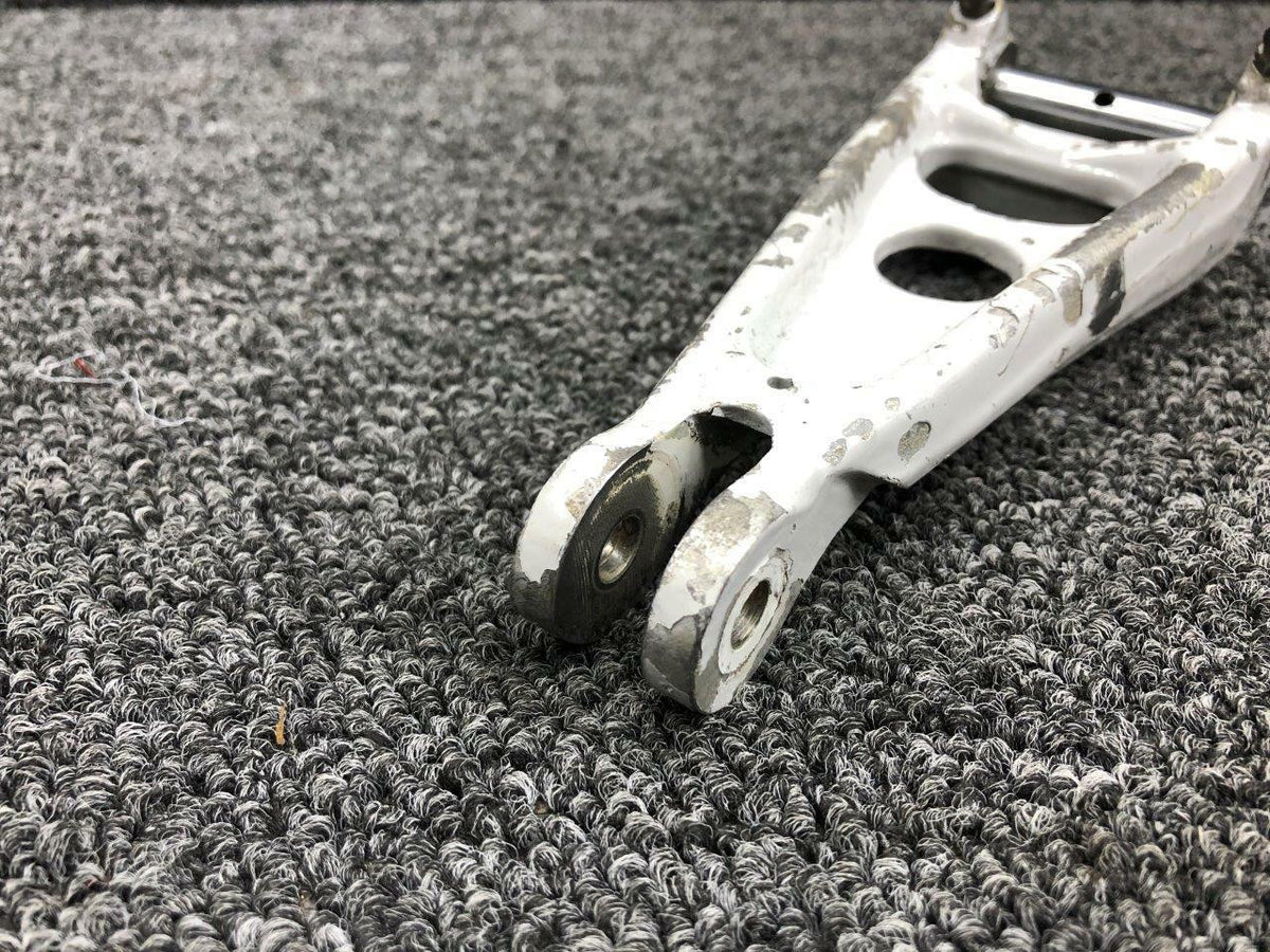 36-810016-5 Beechcraft 58 / 36 Main Gear Torque Link Lower