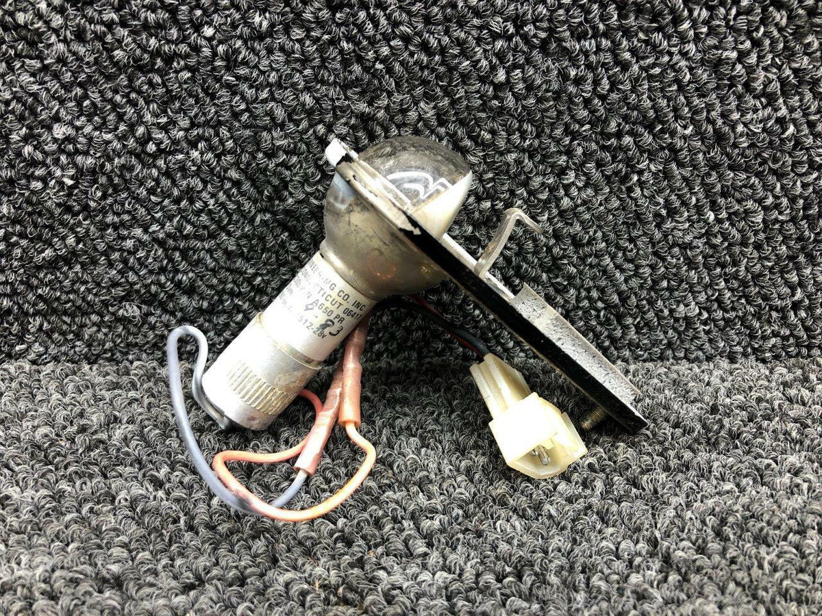 Whelen A650PR Piper PA-31T Whelen Navigation Light Base Assembly Volts 28