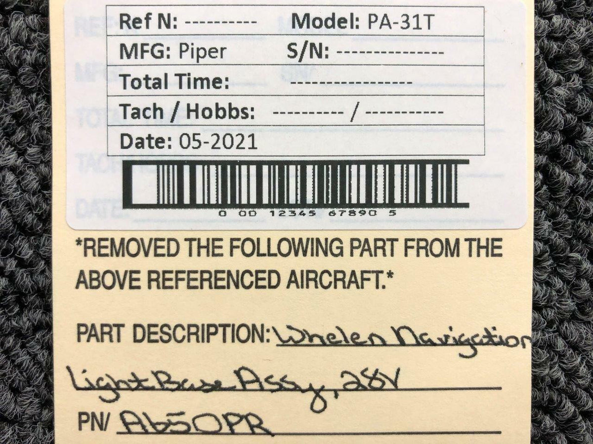 Whelen A650PR Piper PA-31T Whelen Navigation Light Base Assembly Volts 28