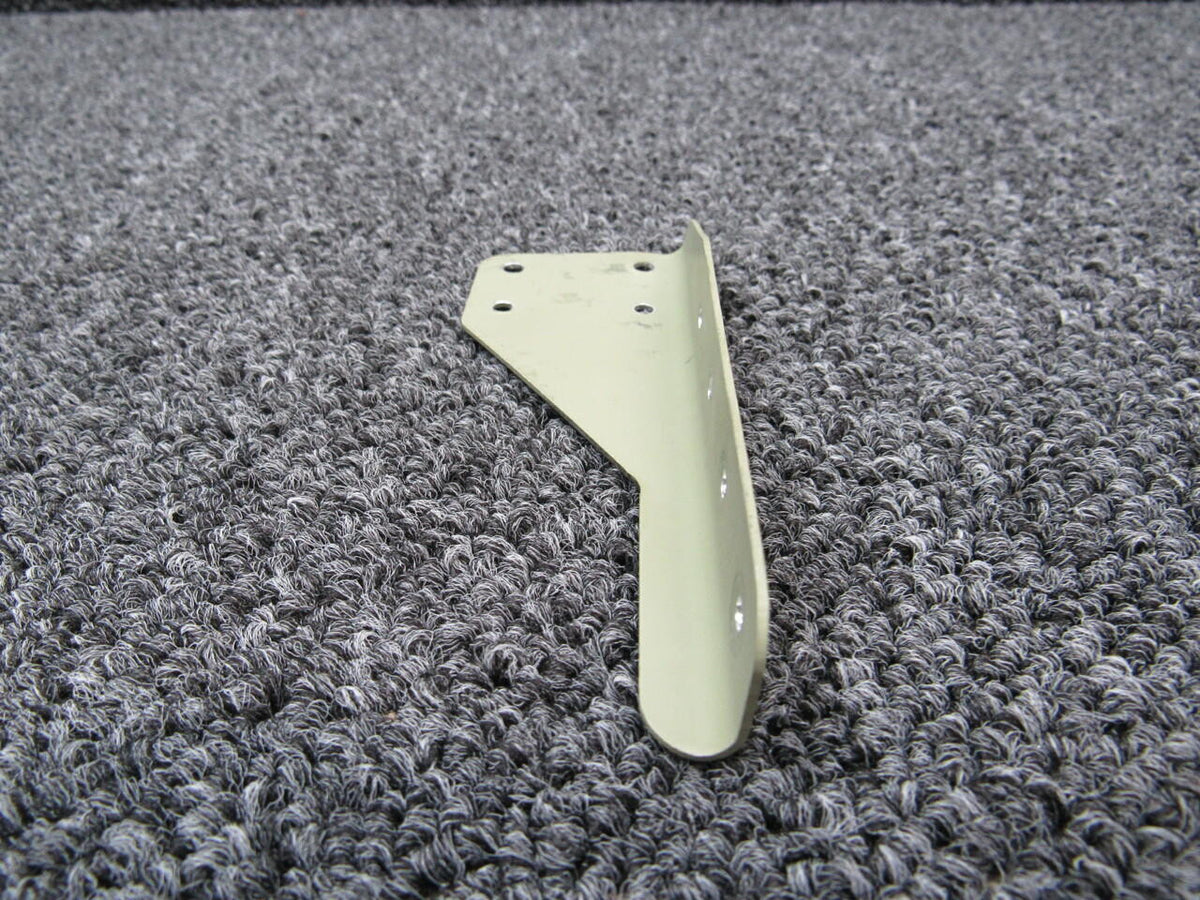 Cessna 0701144-3 Cessna 182T Bracket Assembly Servo Mount
