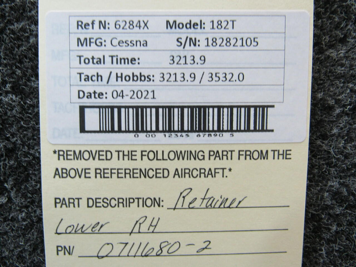 Cessna 0711680-2 Cessna 182T Retainer Lower RH
