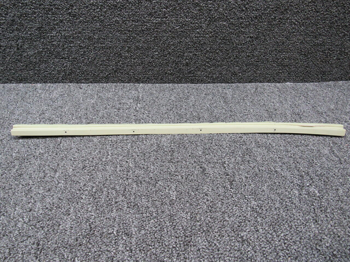 Cessna 0711680-2 Cessna 182T Retainer Lower RH