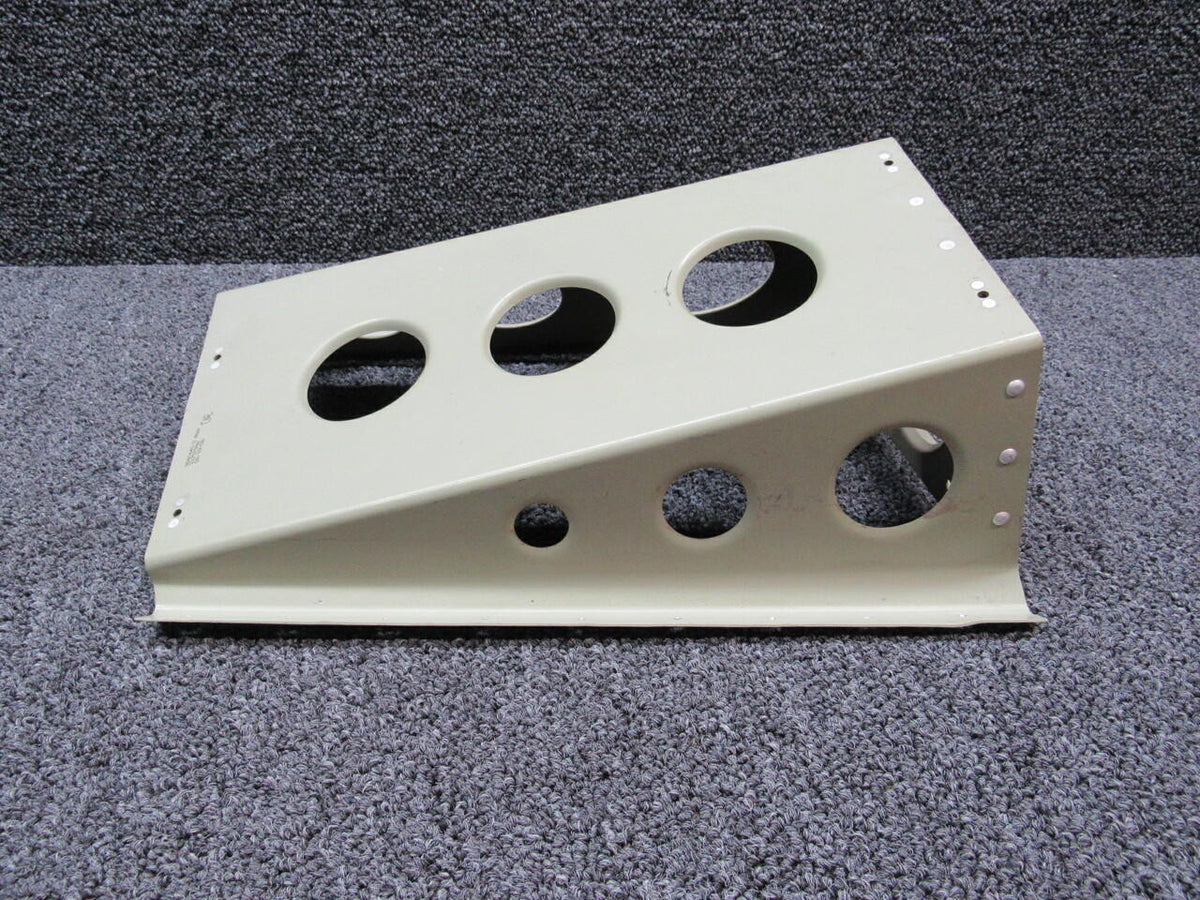 Cessna 3940441-3 / 3940041 / 3940441-5 Cessna 182T Support Bracket Assembly