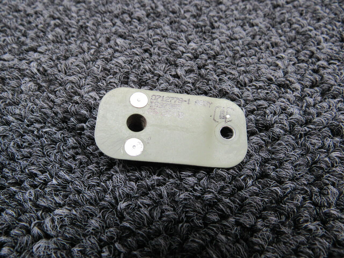 Cessna 0712778-1 Cessna 182T Clip Assembly
