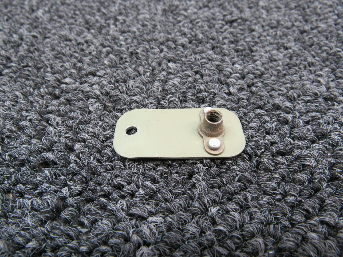 Cessna 0712778-1 Cessna 182T Clip Assembly