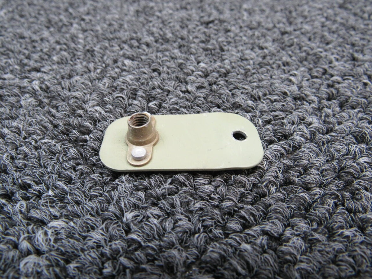 Cessna 0712778-1 Cessna 182T Clip Assembly
