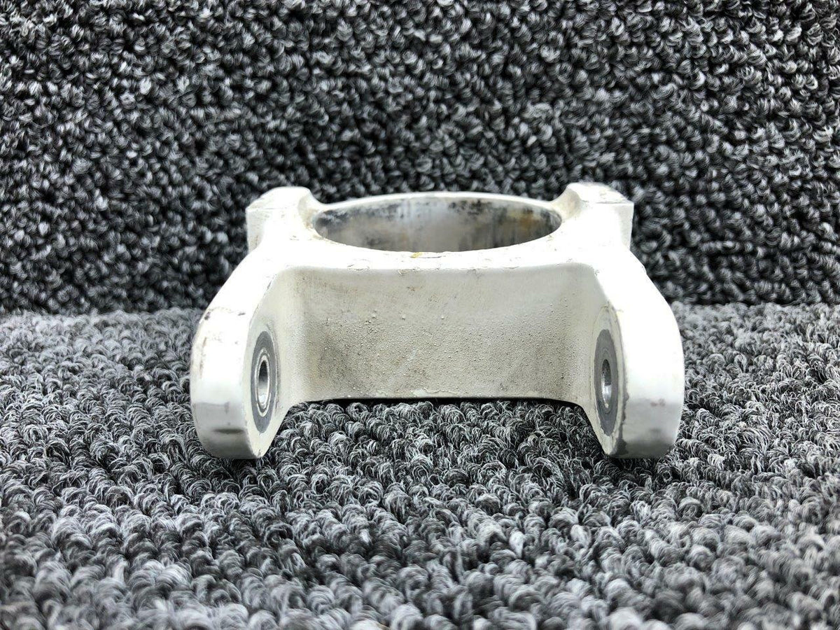 Cessna 0543007-497 Cessna 182 Nose Gear Steering Collar Assembly Good PPP