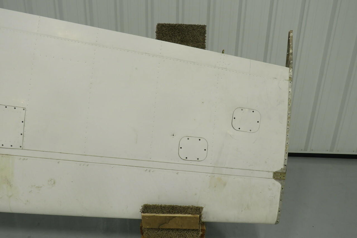 Beech 96-110005-609 Beech 95-B55 LH Wing Assy
