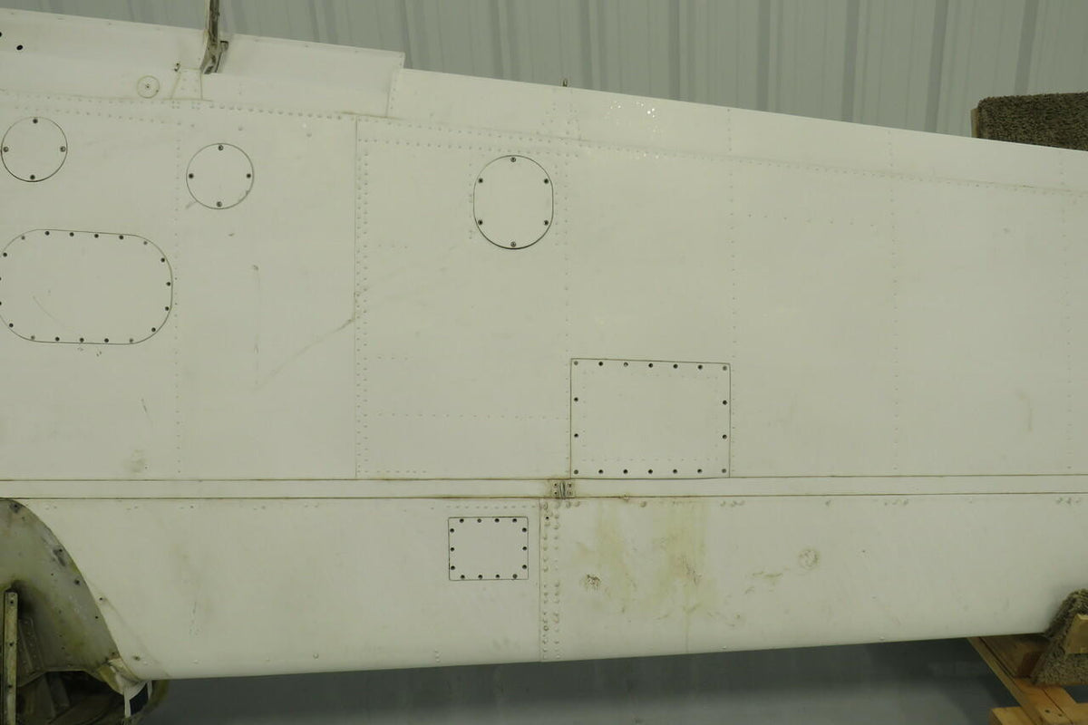 Beech 96-110005-609 Beech 95-B55 LH Wing Assy