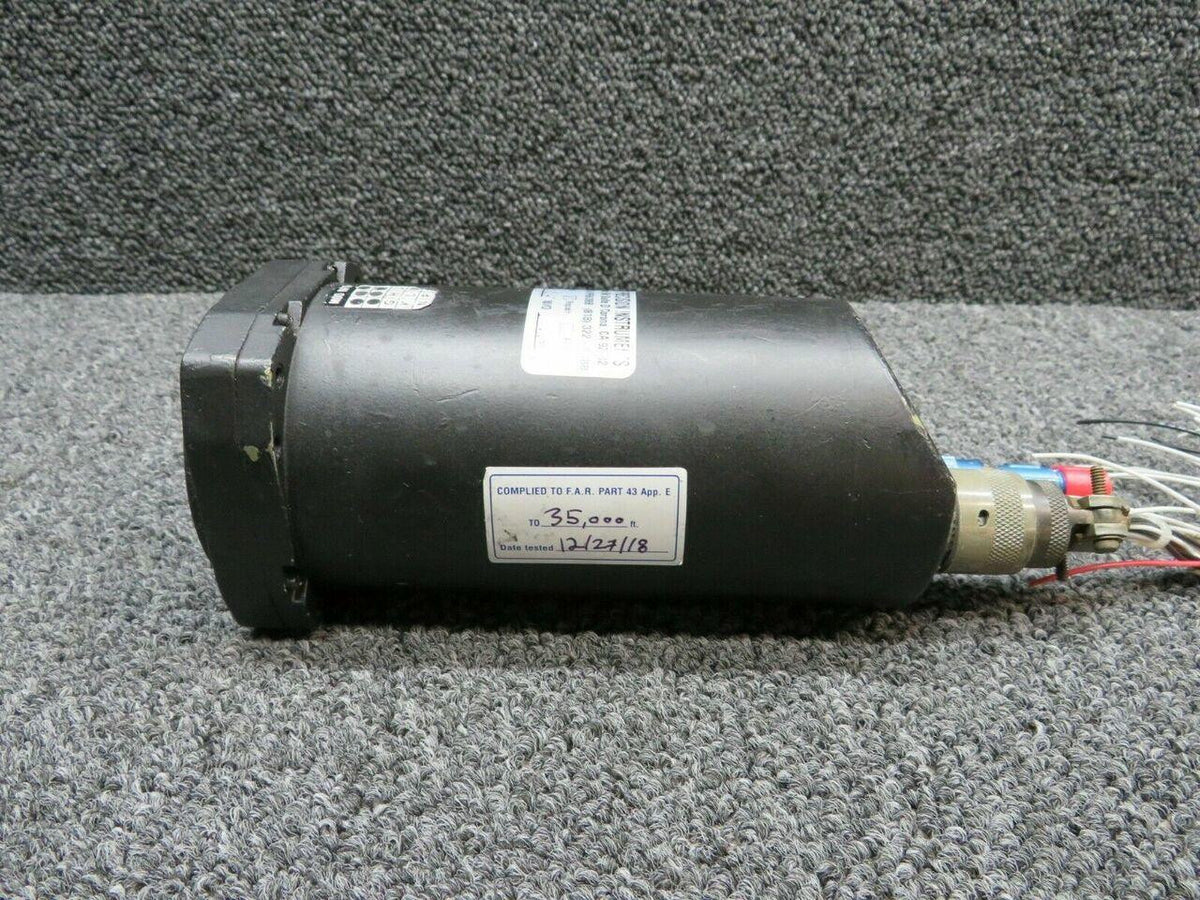 Intercontinental 25005-032 Intercontinental Encoding Altimeter Volts 28