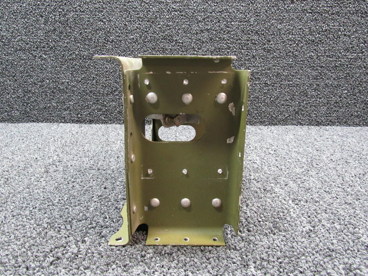 Cessna 0510135-8 Cessna A185F Support Assembly Control Tee