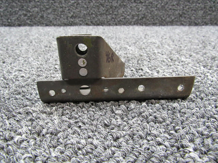 Cessna 0713984-6 Cessna A185F Bracket Assembly RH