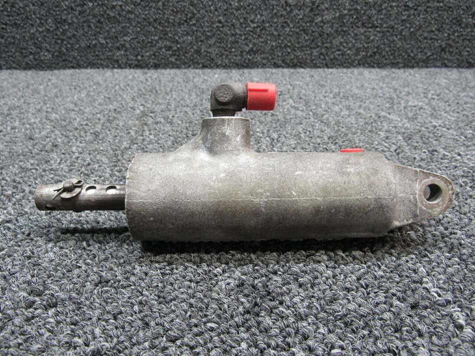 Navion 145-58015-3 CAST 145-58123 Navion L-17 Master Brake Cylinder CORE