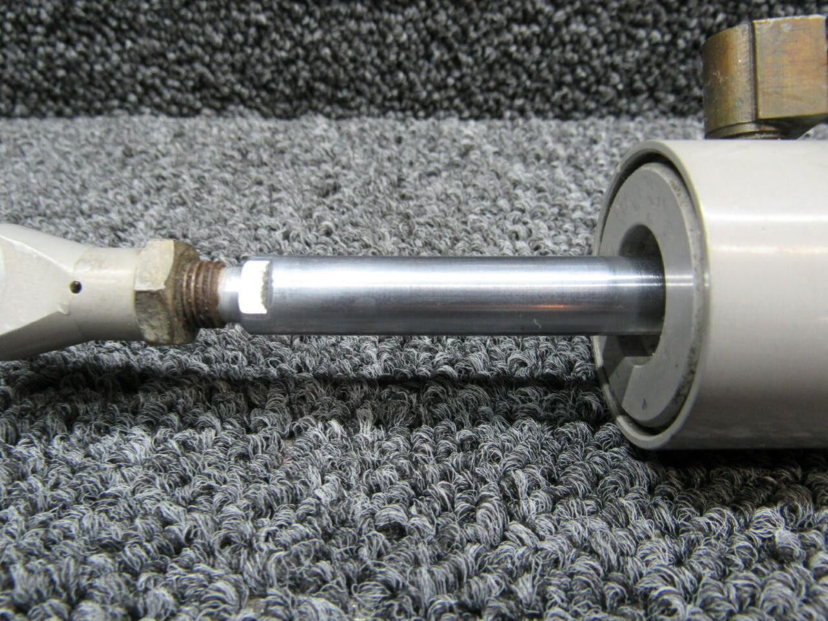 Navion 145-58014-3 Navion L-17 Nose Gear Actuator