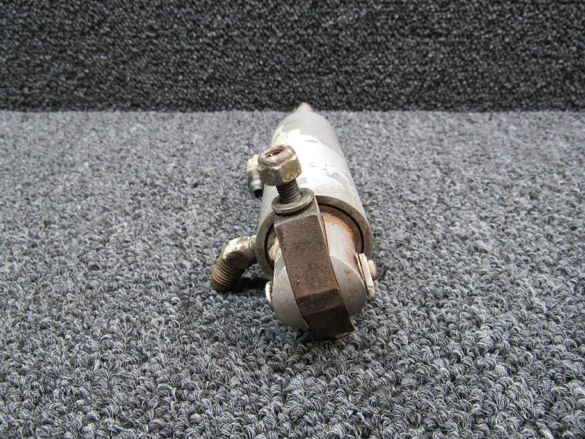 Navion 145-58014-3 Navion L-17 Nose Gear Actuator
