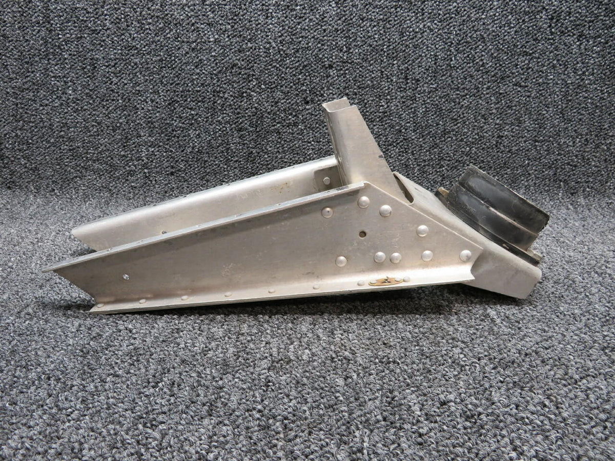Cessna 1251014-7 Cessna 207 Engine Mount LH Forward