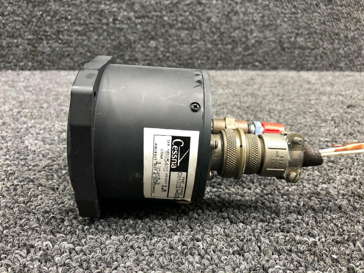Aircraft Instruments C662019-0101 USE 18C452-1 Cessna 402C Aircraft Inst Engine Tri-Gauge Oil Temperature / Oil Pressure / Cylinder Temperature 28V