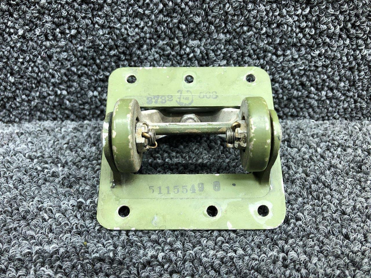 Cessna 5115537-1 Cessna 402C Aileron Yoke Assembly RH W/ Bracket