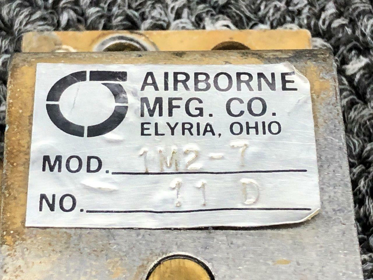 Airborne 1M2-7 WEU 1M2-15 Cessna 402C Airborne Fuel Selector Box Assembly LH