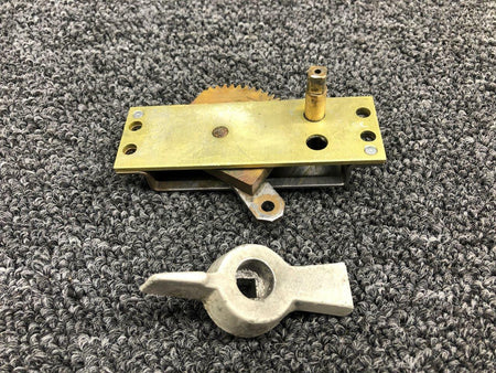 Airborne 1M2-7 WEU 1M2-15 Cessna 402C Airborne Fuel Selector Box Assembly LH