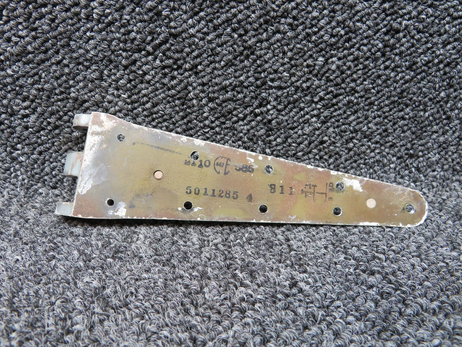 5011285-4 Cessna 402C Cargo Door Hinge Half Upper Forward