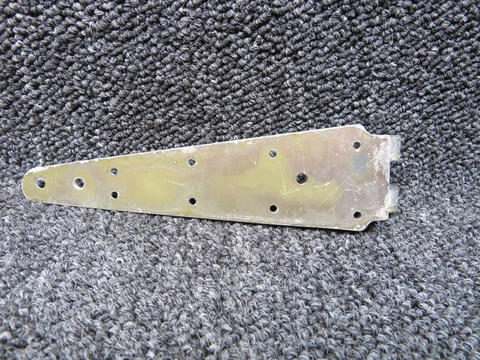 5011285-1 (WEU: 5011285-5) Cessna 402C Cargo Door Hinge Half Upper Aft