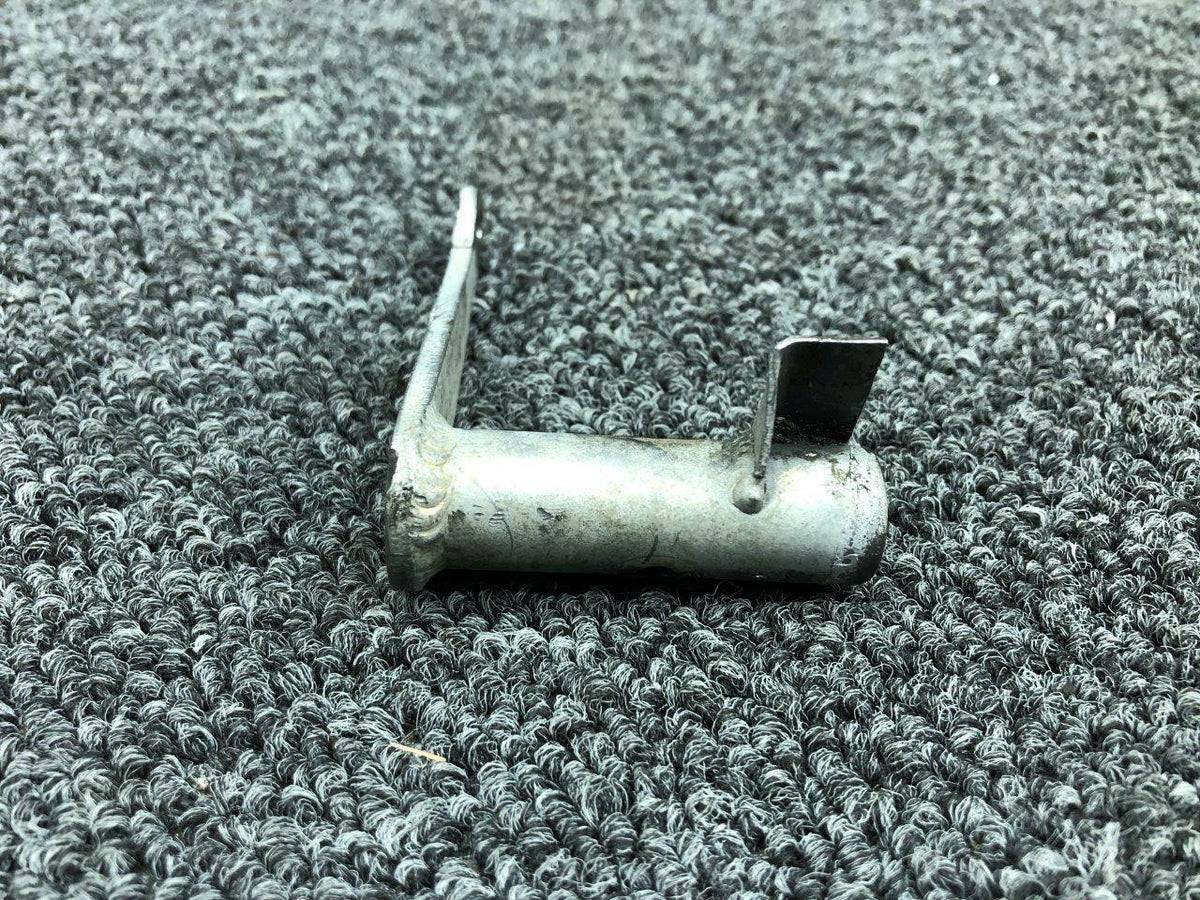 Cessna 5250118-3 Cessna 402C Cowl Flap Arm Assembly LH
