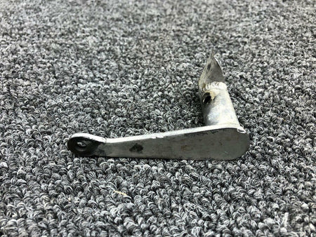 Cessna 5250118-3 Cessna 402C Cowl Flap Arm Assembly LH