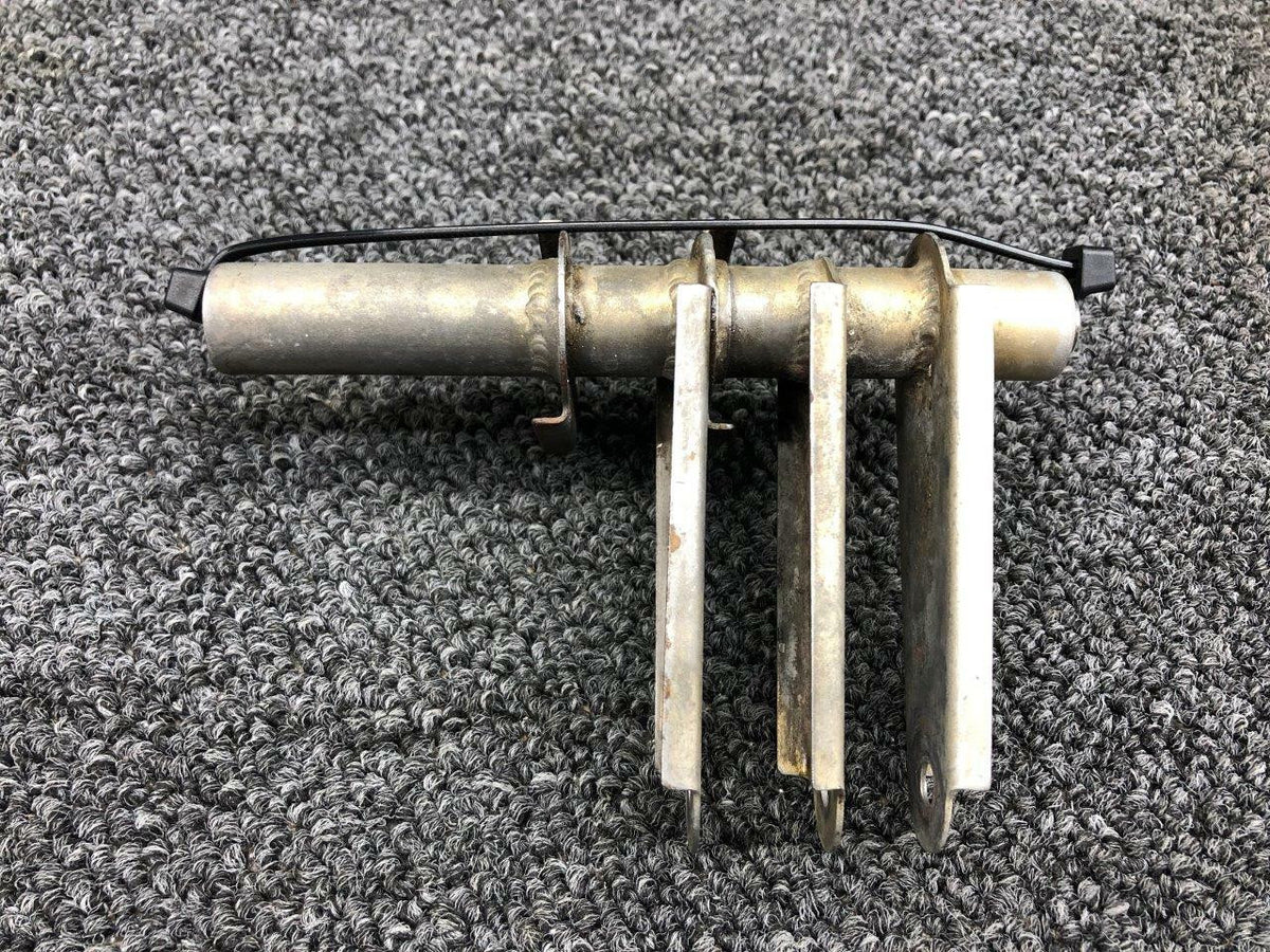 Cessna 5025005-12 Cessna 402C Flap Bellcrank Assembly Inbd RH