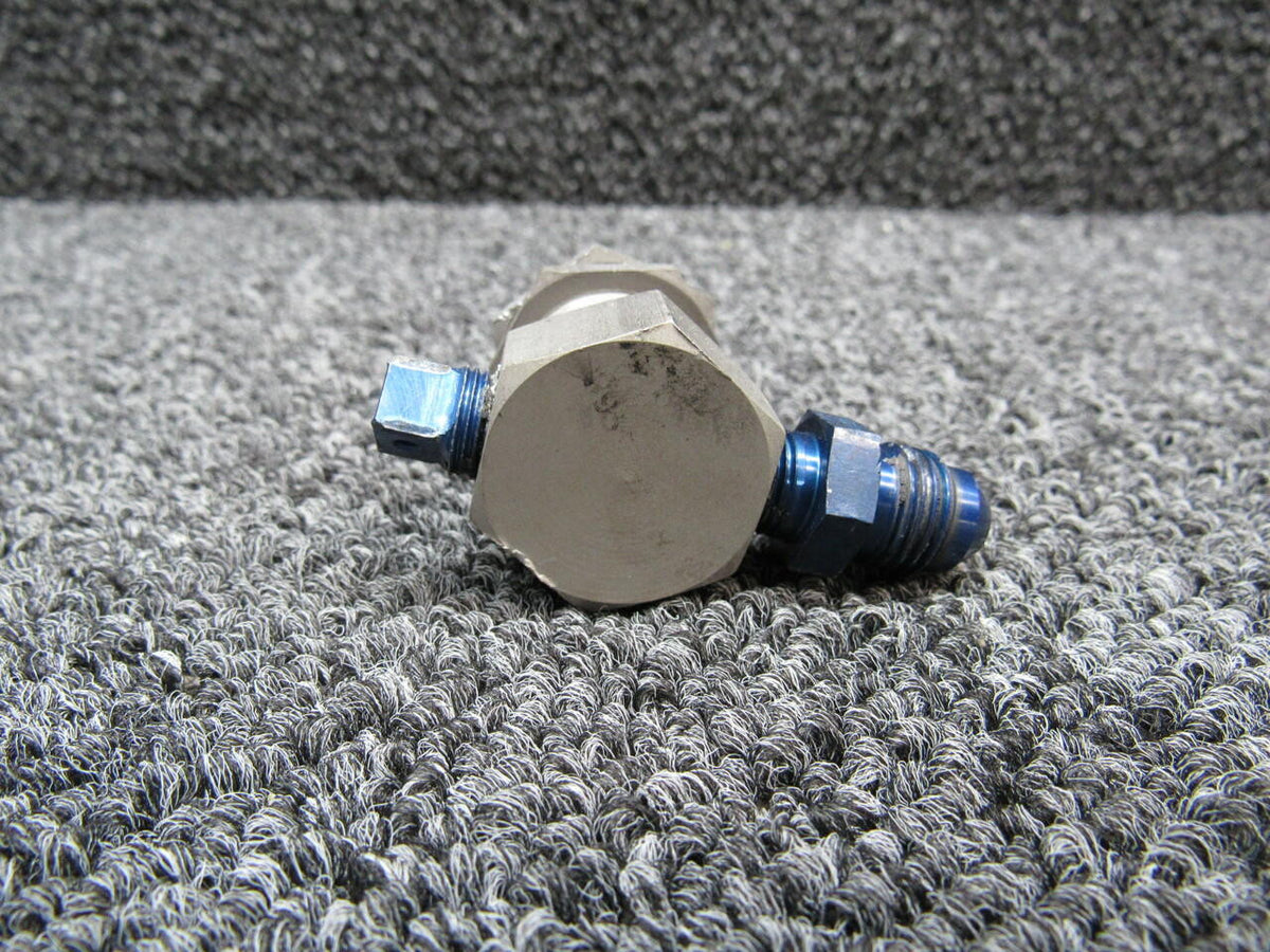 Beechcraft 18-300009-31 Beechcraft 95-B55 Oxygen Outlet Assembly