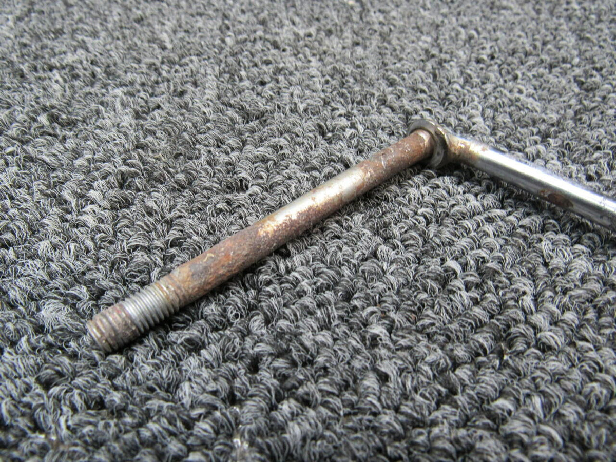 Beechcraft 95-420012-642 Beechcraft 95-B55 Rod Cabin Door Stop