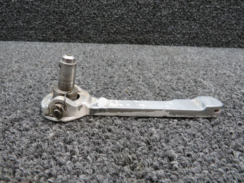 0811893-7 Cessna 402C Exterior Upper Cabin Door Latch Handle w Spindle