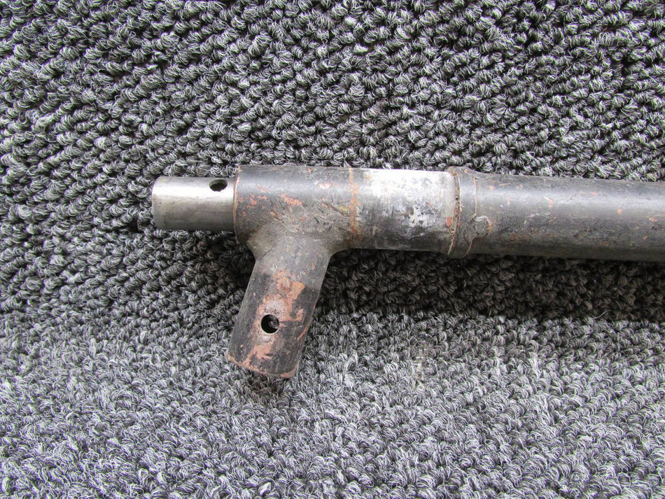 0411306-13 Cessna 172D Pedal Rod Assembly