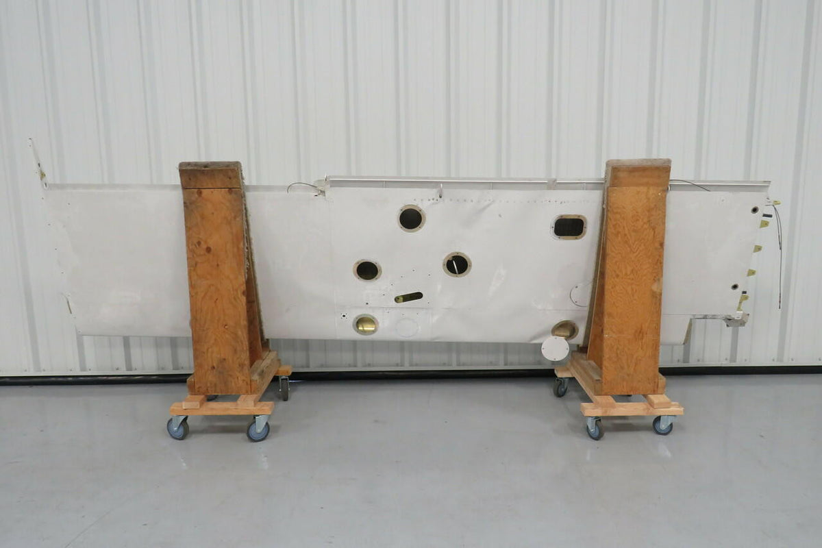 Cessna 0922200-3 Cessna 162 LH Wing Assembly