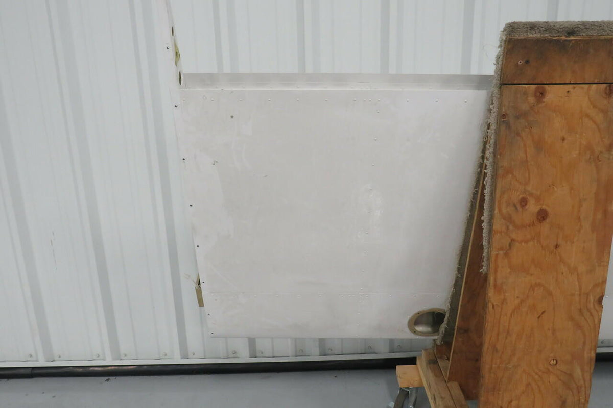 Cessna 0922200-3 Cessna 162 LH Wing Assembly