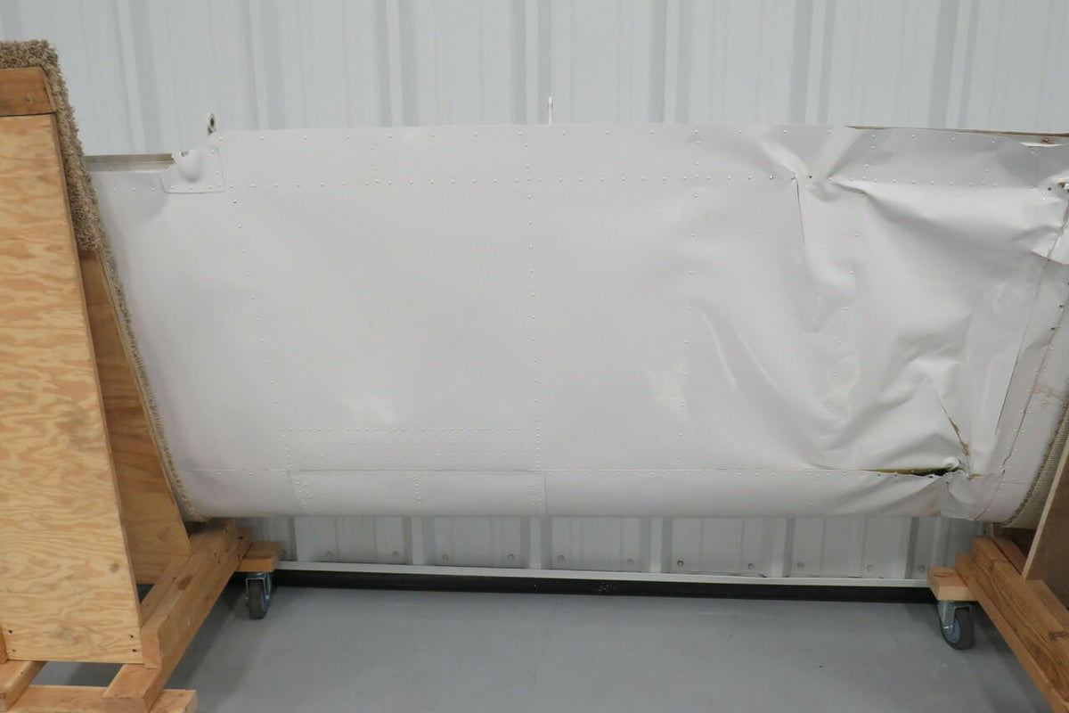 Cessna 0922200-4 Cessna 162 RH Wing Assembly
