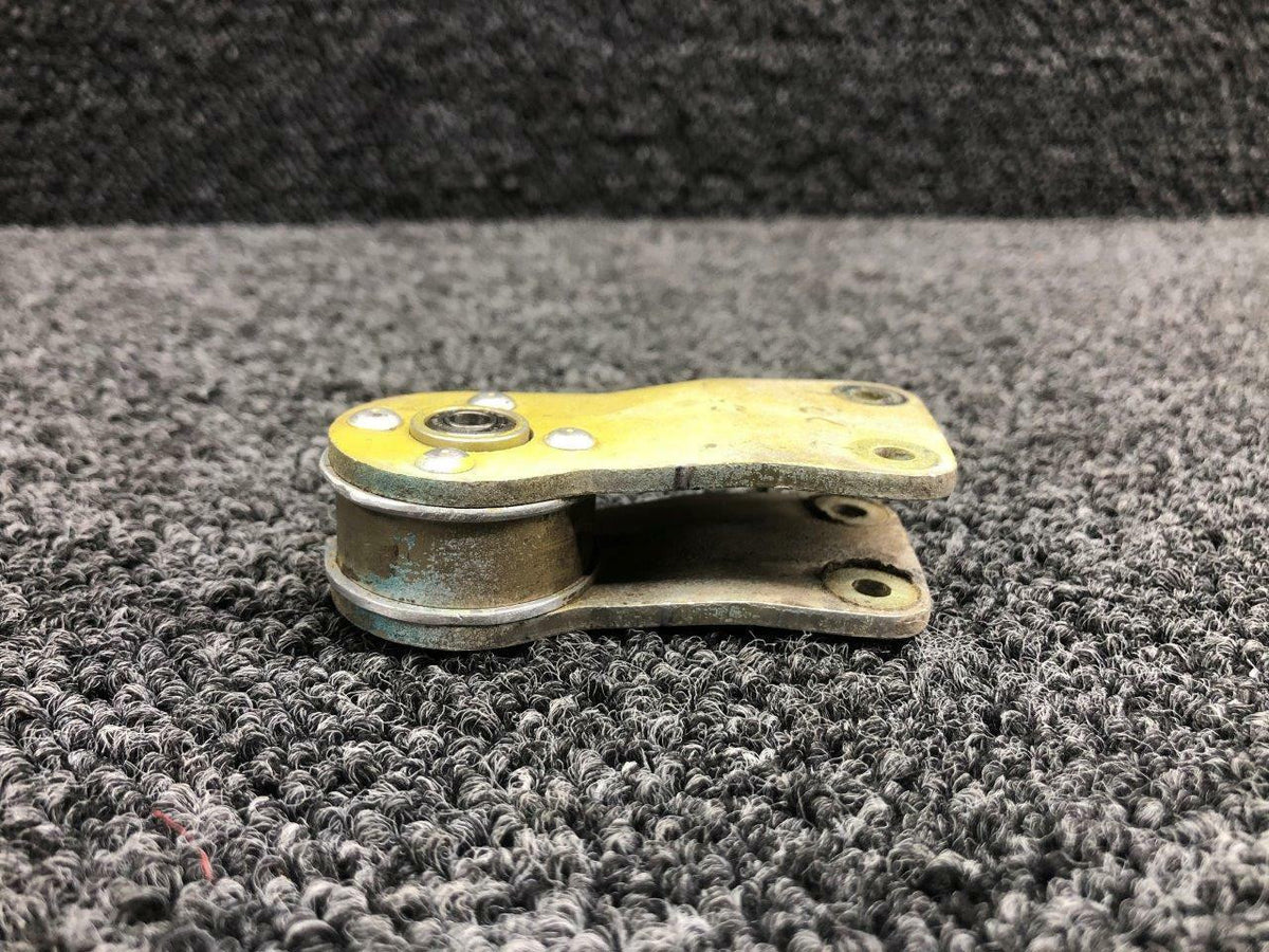 Mooney 913032 Old P/N 7222 Mooney M20B Rudder Bellcrank Assembly