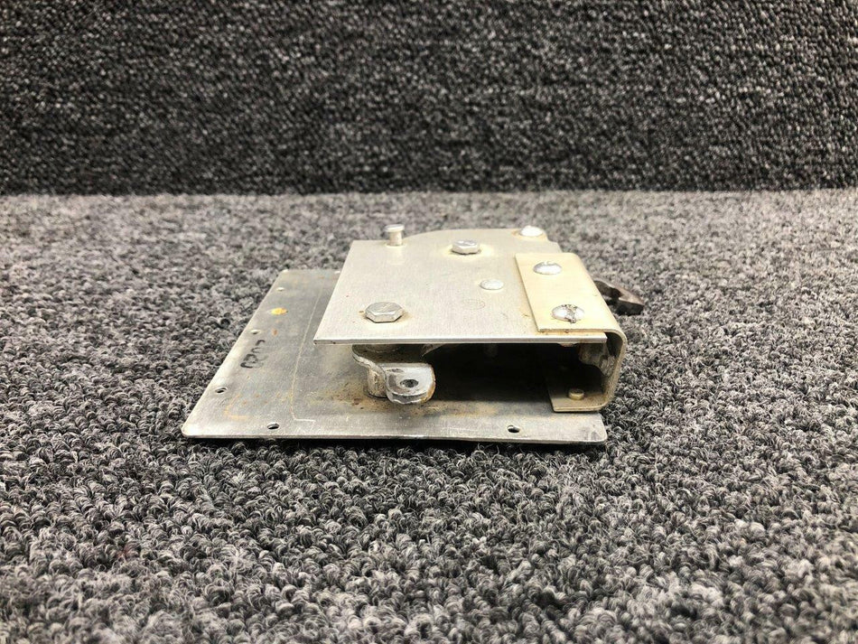 Mooney 310083 Old P/N 3370 Mooney M20B Hook Latch Assembly