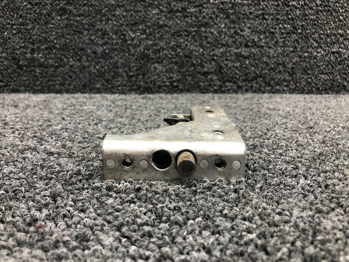 Mooney 310074 Old P/N 3356 Mooney M20B Cabin Door Lock Assembly