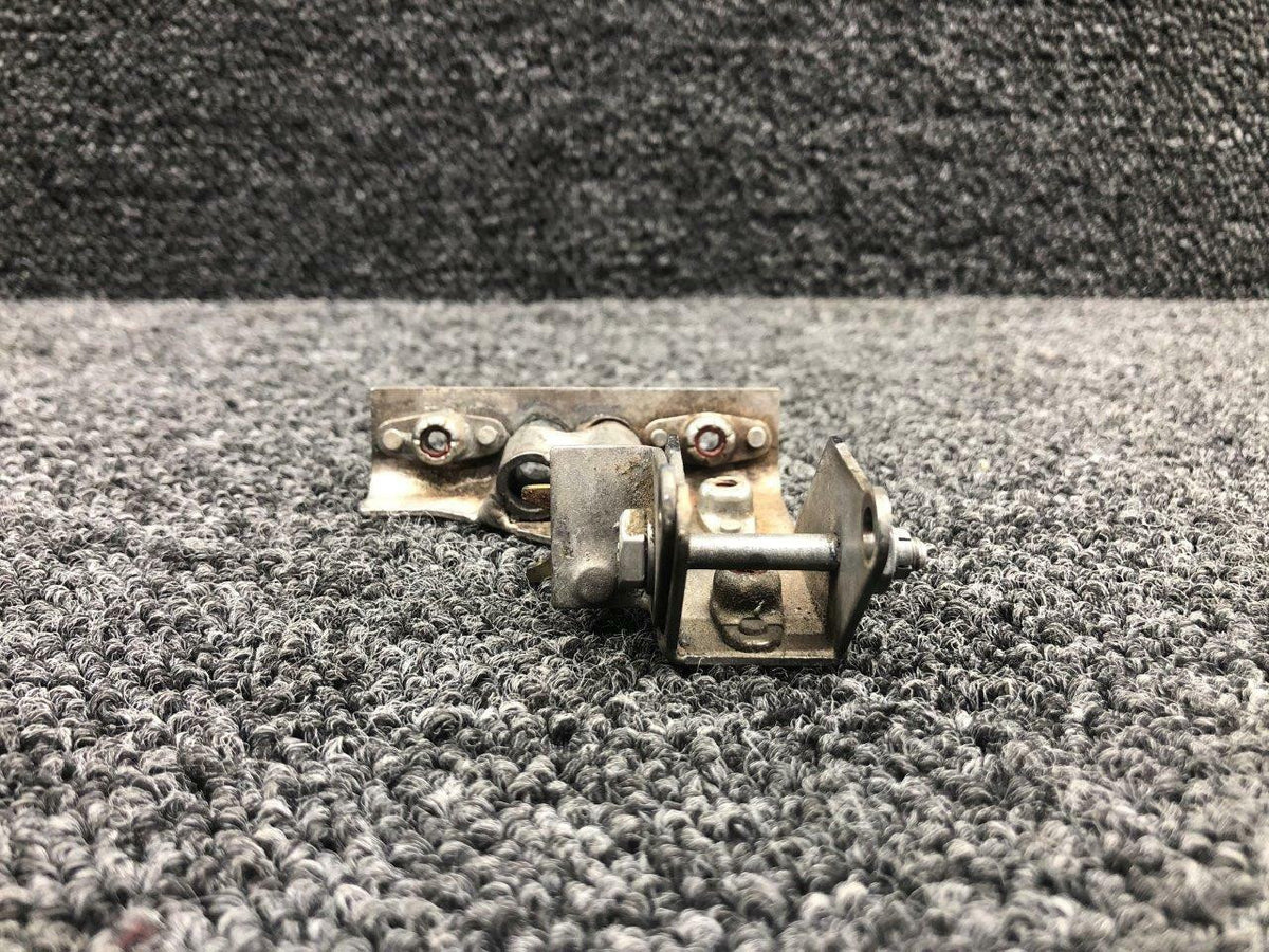Mooney 310074 Old P/N 3356 Mooney M20B Cabin Door Lock Assembly