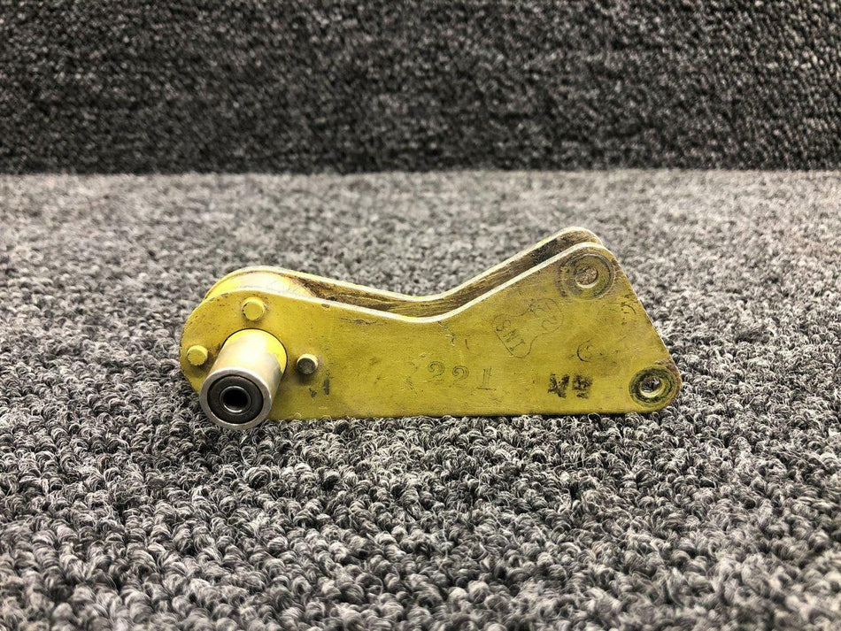 Mooney 913031 / 913031-000 Old P/N 7221 Mooney M20B Elevator Bellcrank Bracket