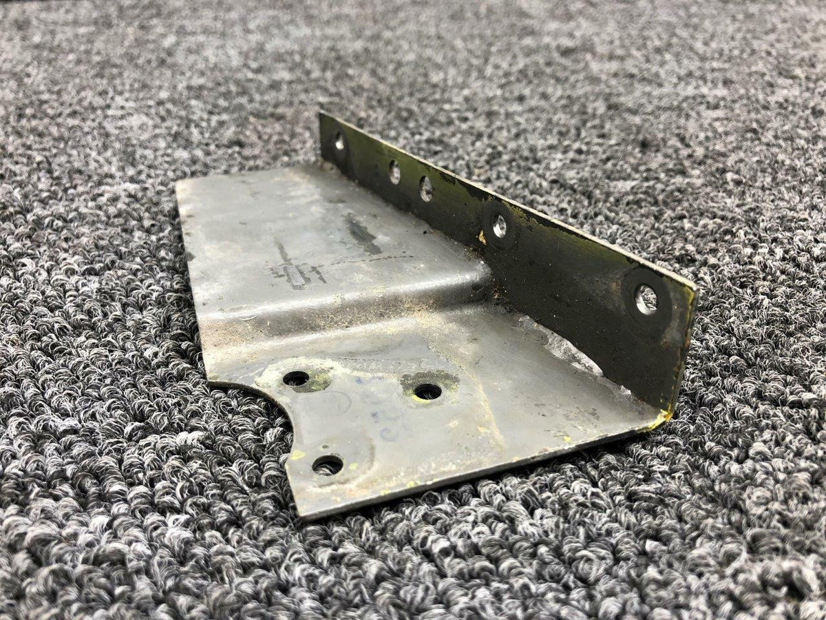 Mooney Mooney M20B Elevator Trim Wheel Bracket