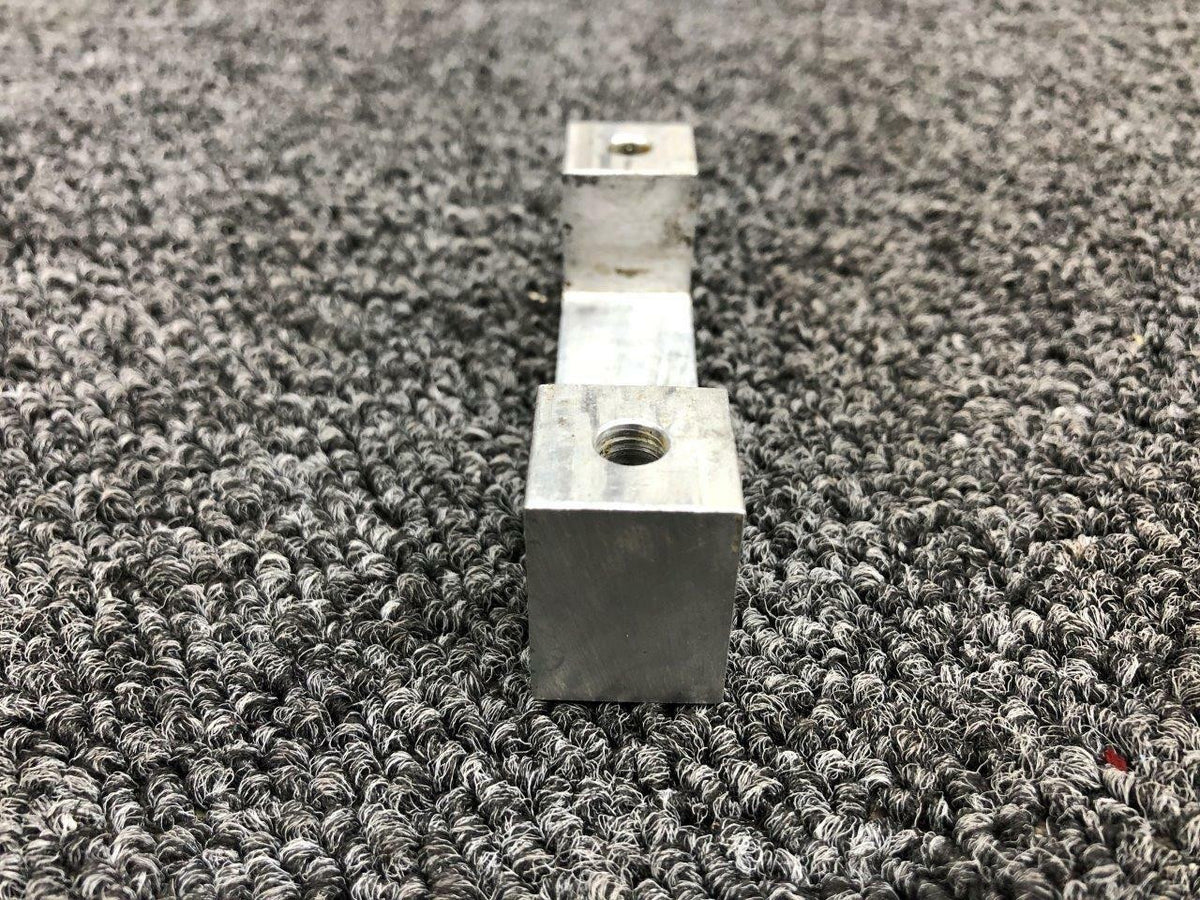 Mooney 8270 USE 840006-000 Mooney M20B Step Bearing Block