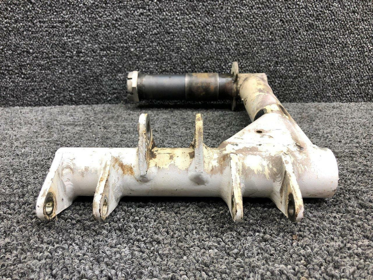 Mooney 5018-1 USE 520002-1 Mooney M20B Main Gear Lower Spindle LH