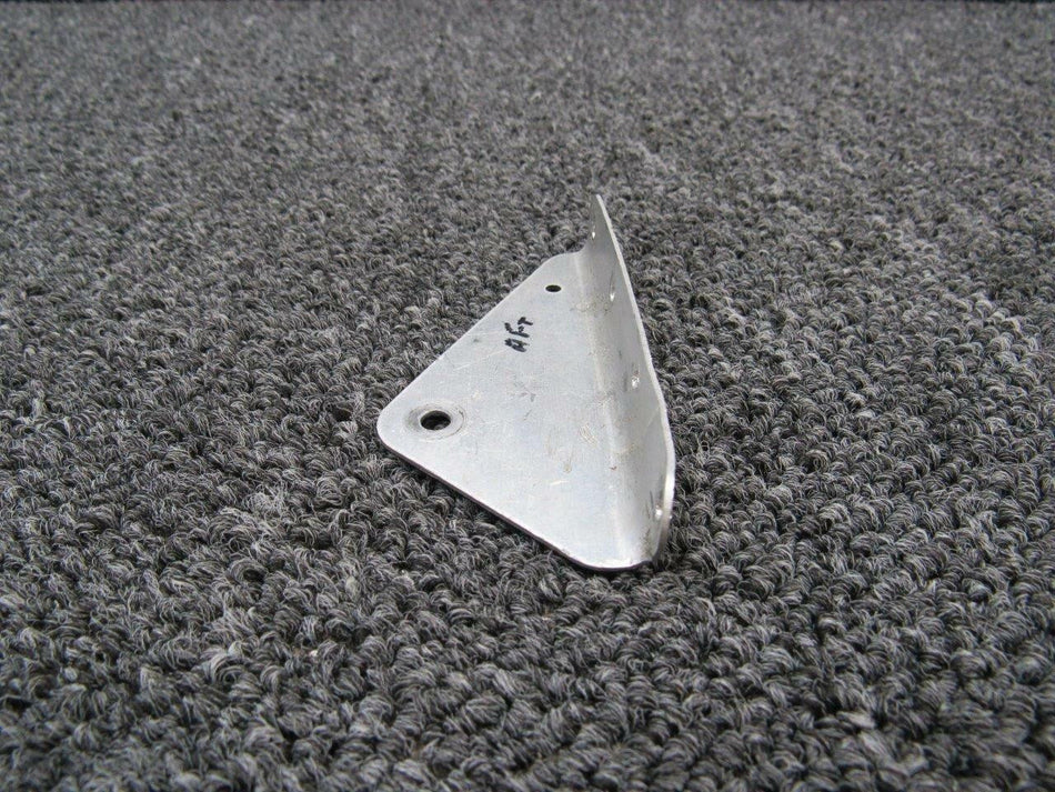 Cessna 2213060-1 Cessna TR182 Bracket LH AFT