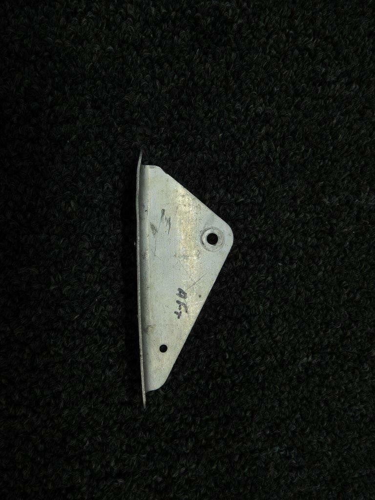 Cessna 2213060-1 Cessna TR182 Bracket LH AFT