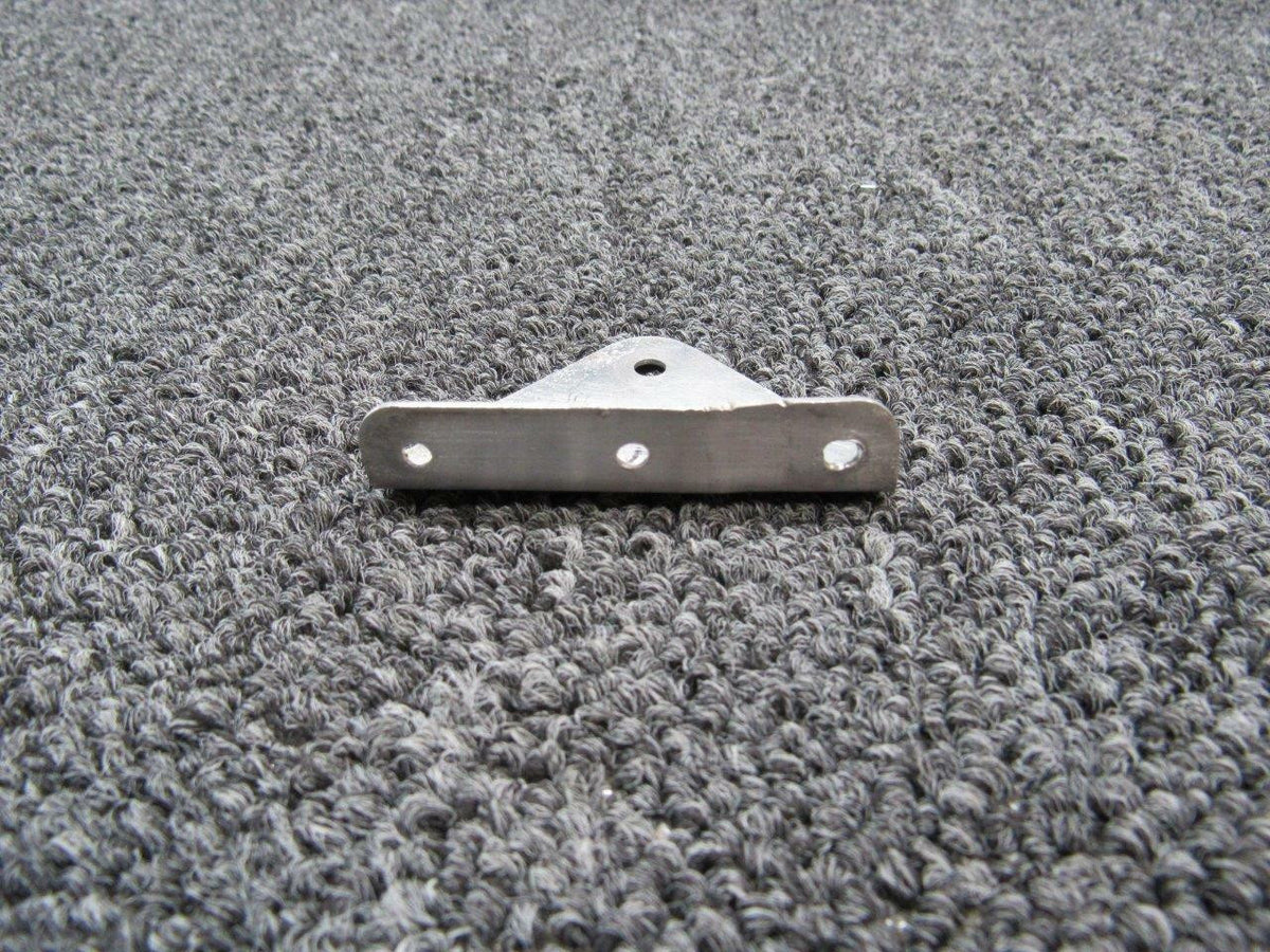 Cessna 2213061-2 Cessna TR182 Bracket RH Forward