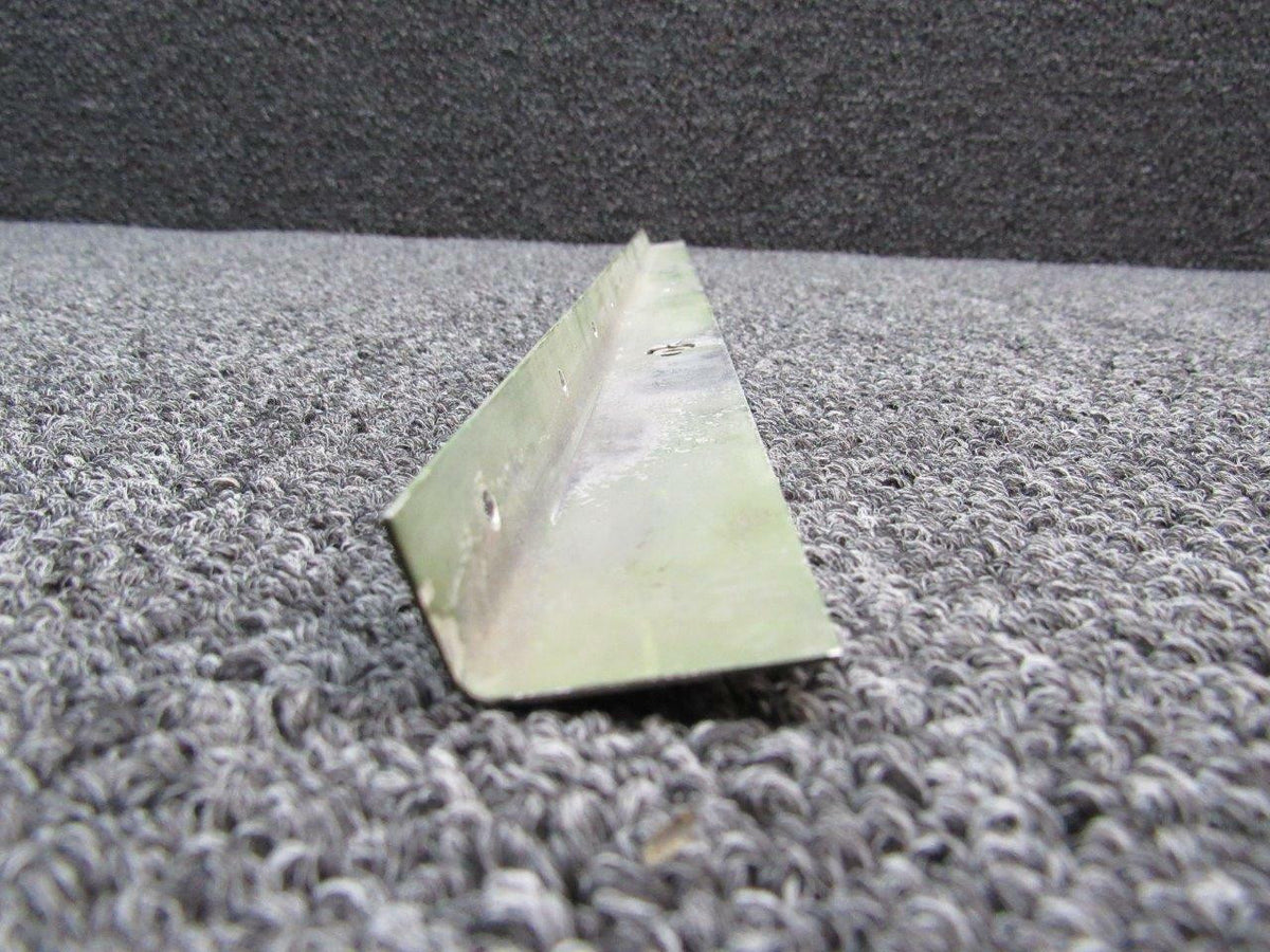 Cessna 0712660-6 Cessna A185F RH Angle Assembly Floor Support